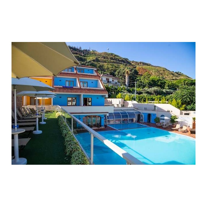 Tropis Hotel