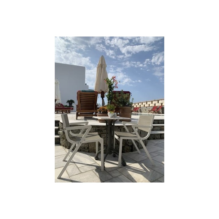 Pelican Bay Art Hotel