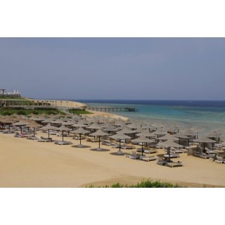 Sirena Beach Resort & Spa