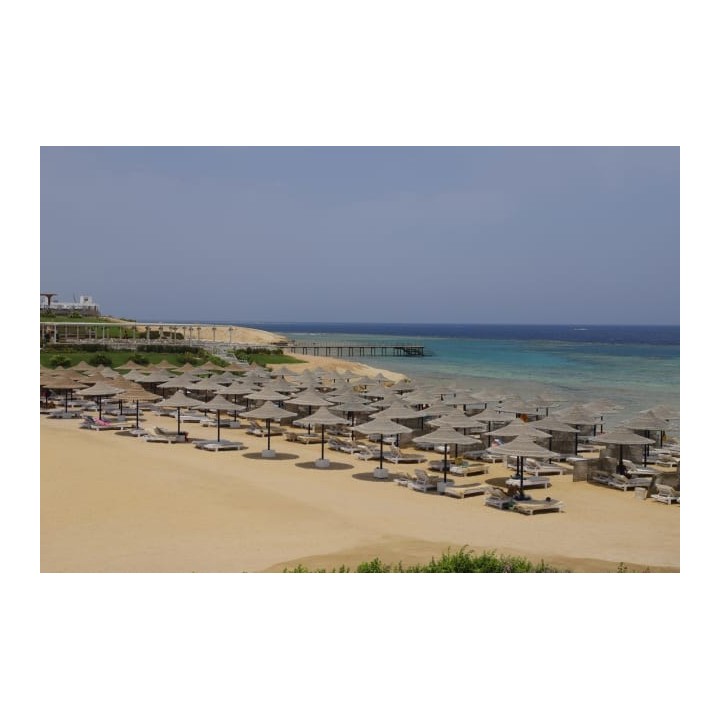 Sirena Beach Resort & Spa