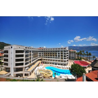 Hotel Golden Rock Beach