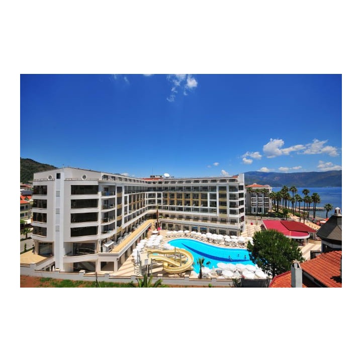 Hotel Golden Rock Beach