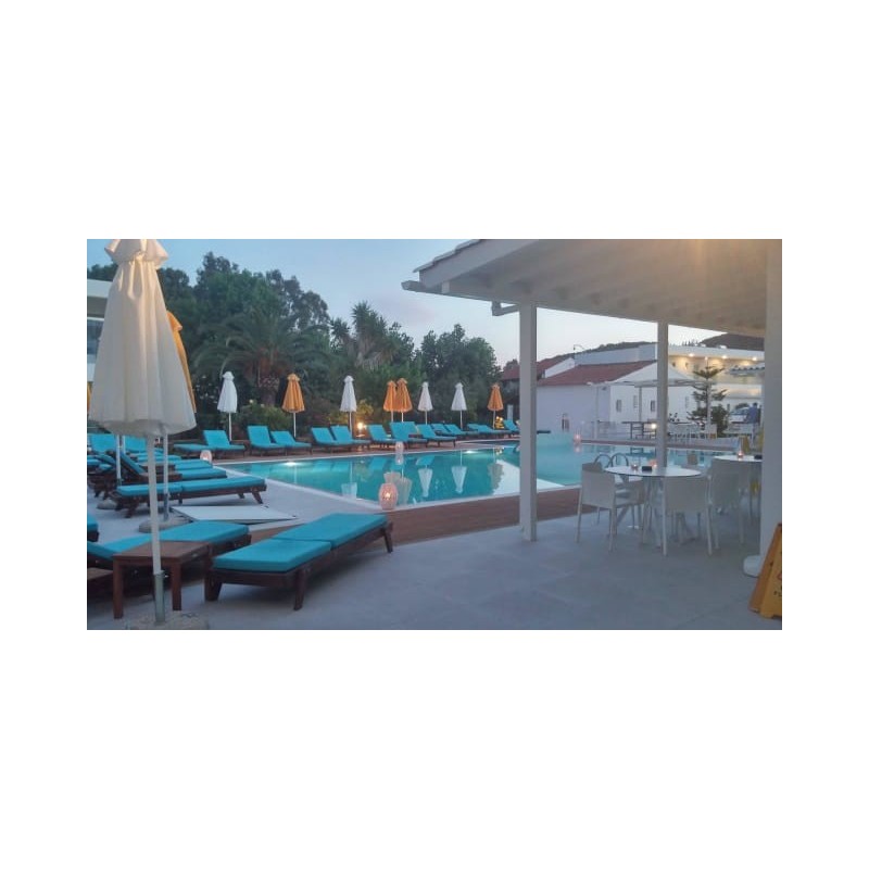 Nasos Hotel & Resort