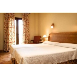 Hotel Los Cantaros
