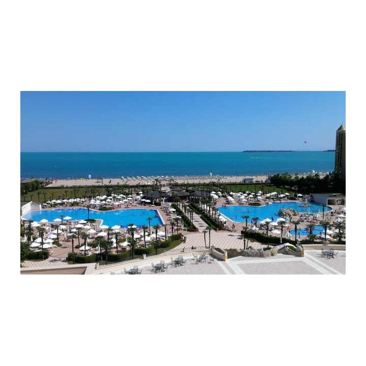 DIT Majestic Beach Resort