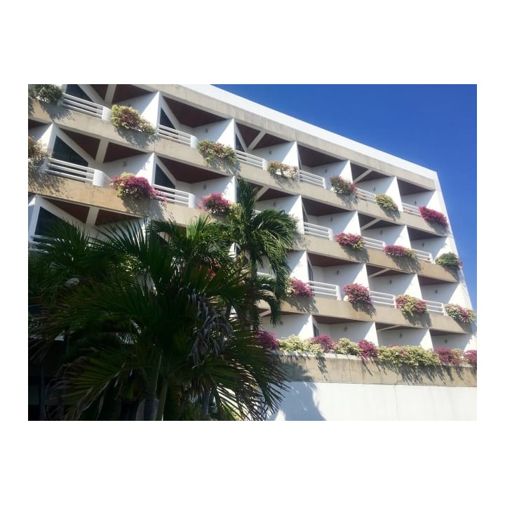 City Beach Resort