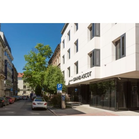 Grand Ascot Hotel