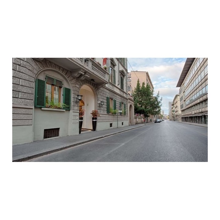 De La Pace, Sure Hotel Collection by Best Western