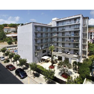 Summer Hotel