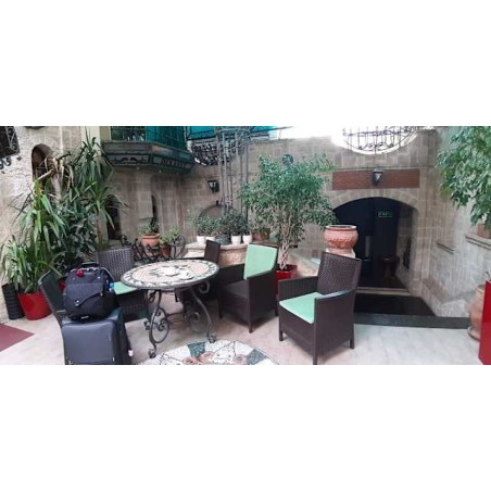 Dinasty Hotel