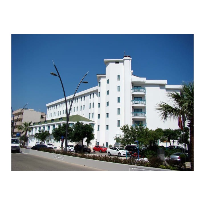 Tropical Beach Hotel
