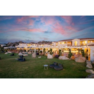 Mangia's Santa Teresa Sardinia, Curio Collection by Hilton