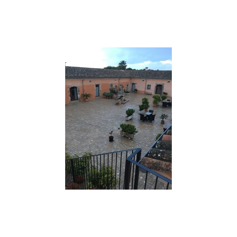 Bennoc Petit Hotel