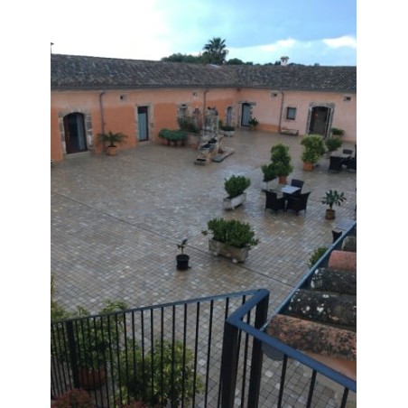 Bennoc Petit Hotel