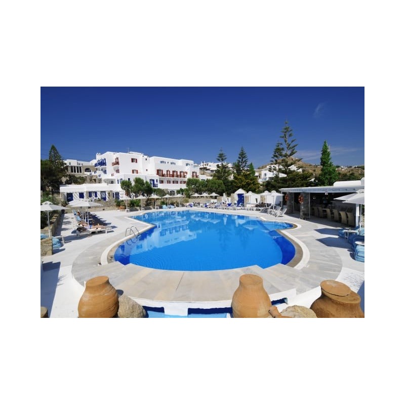 Kamari Hotel
