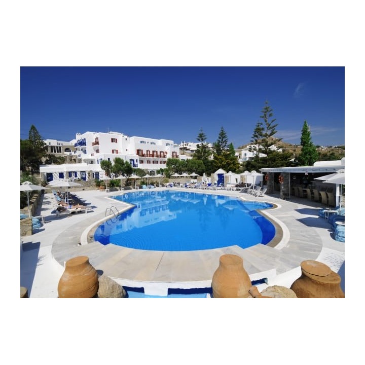 Kamari Hotel