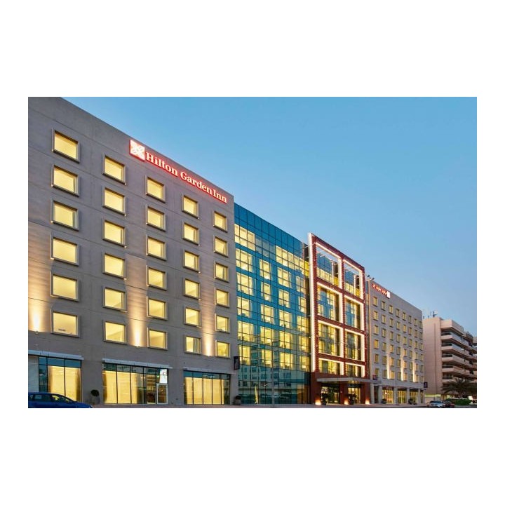 Hilton Garden Inn Dubai, Mall Avenue