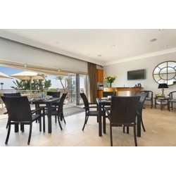 Vetho House