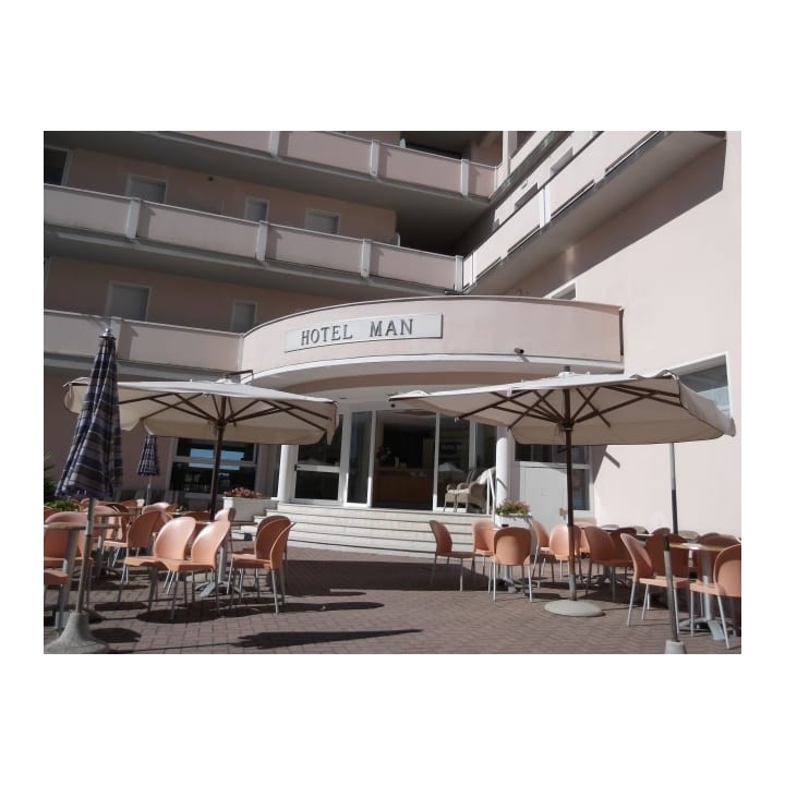 Hotel Man