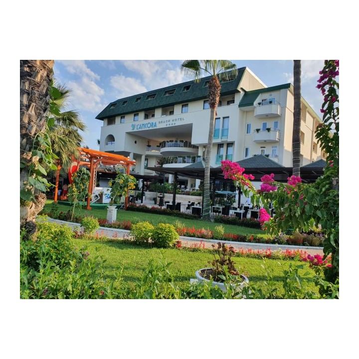 L'Ancora Beach Hotel