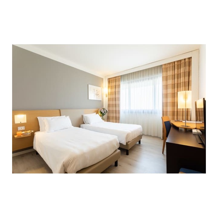 Living Place Hotel
