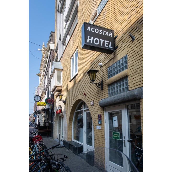 Acostar Hotel