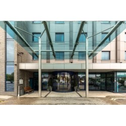 Holiday Inn Express London Heathrow T5