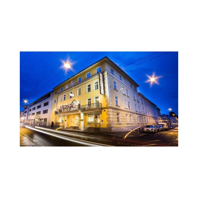 Goldenes Theaterhotel