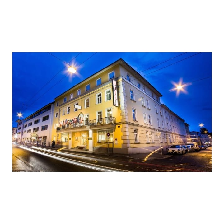 Goldenes Theaterhotel