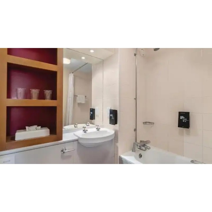 Days Inn by Wyndham Winchester M3