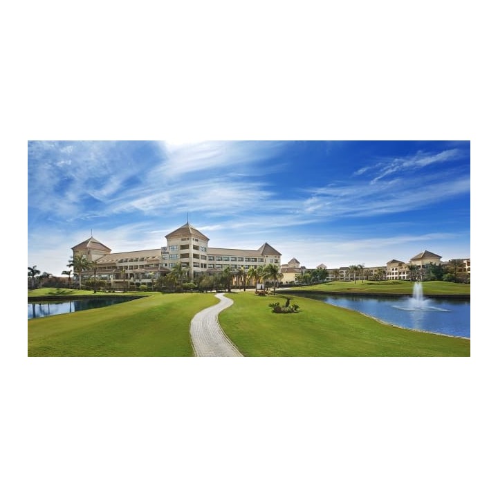 Hilton Pyramids Golf