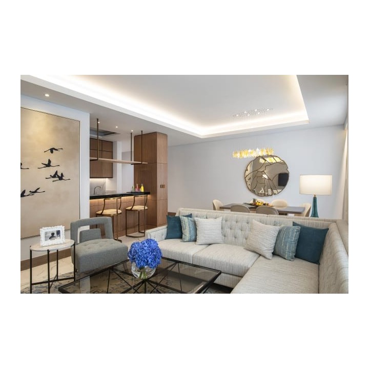 Al Jaddaf Rotana Suite Hotel