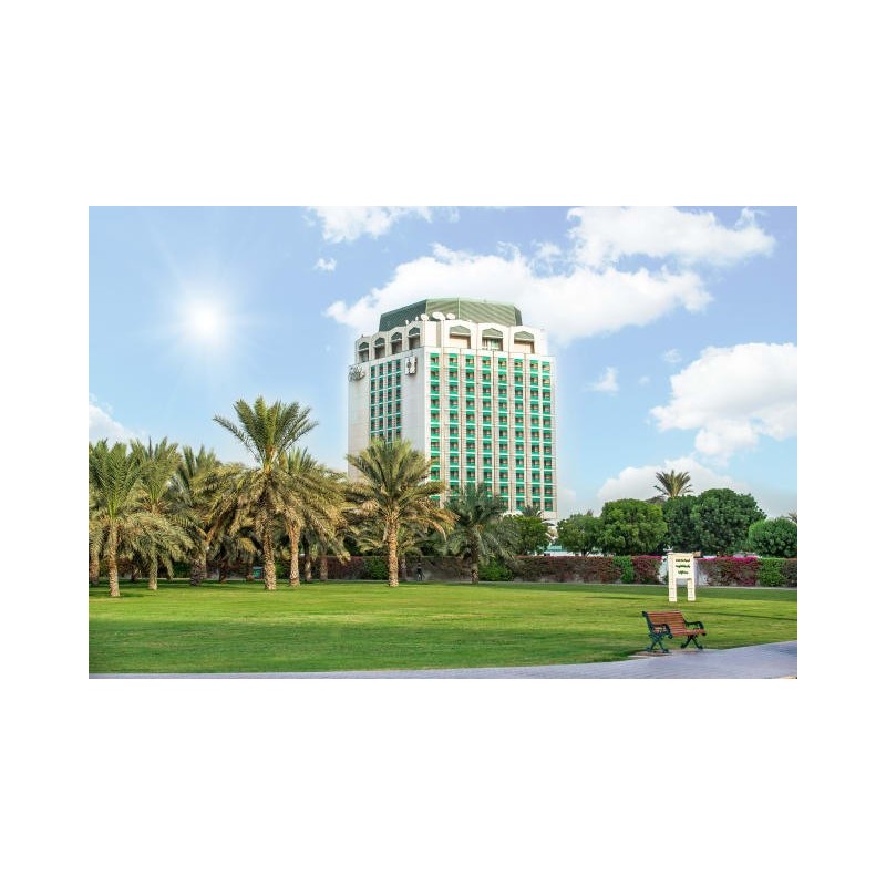 Hotel Holiday International