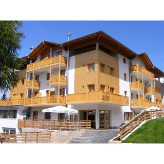 4 Tage Urlaub im Hotel Alpine Mugon Südtirol mit Halbpension