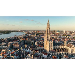 Kreuzfahrten Rhein: Flusskreuzfahrt mit MS COMPASS OPERA an/an Köln