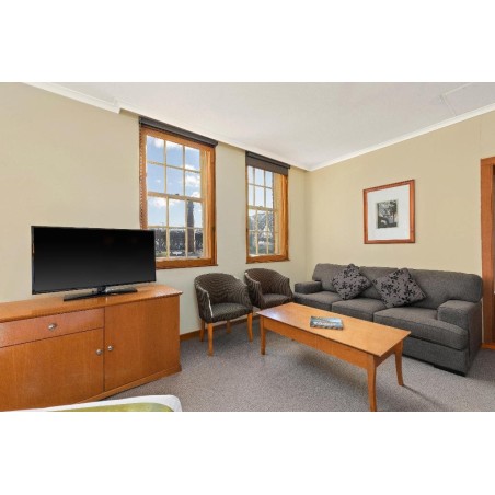 Holiday Inn Old Sydney
