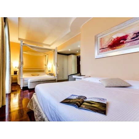 Silver Hotel & Motel