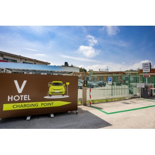 V HOTEL