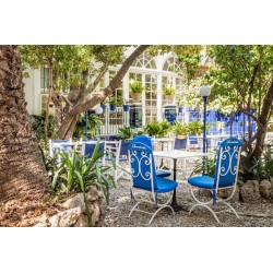 hotel medium romantic