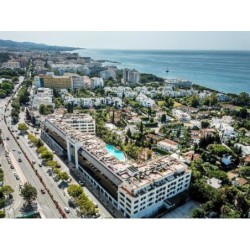Apartments Guadalpin Suites