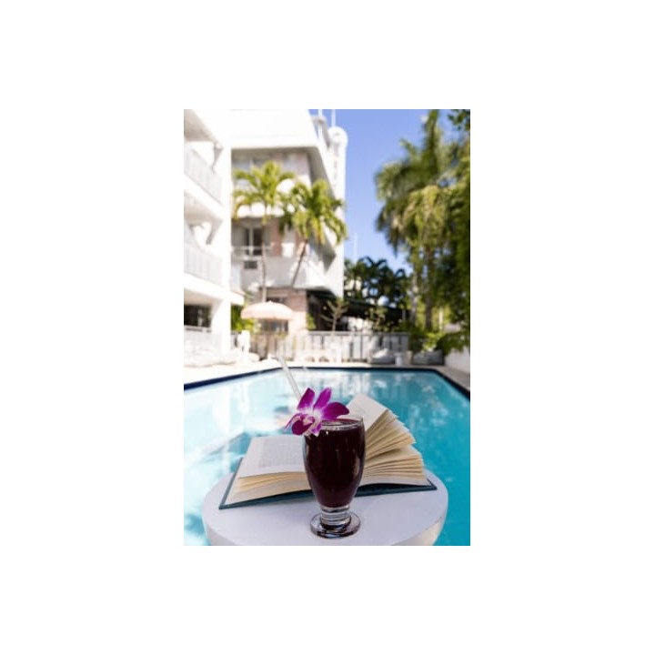 Crest Hotel Suites