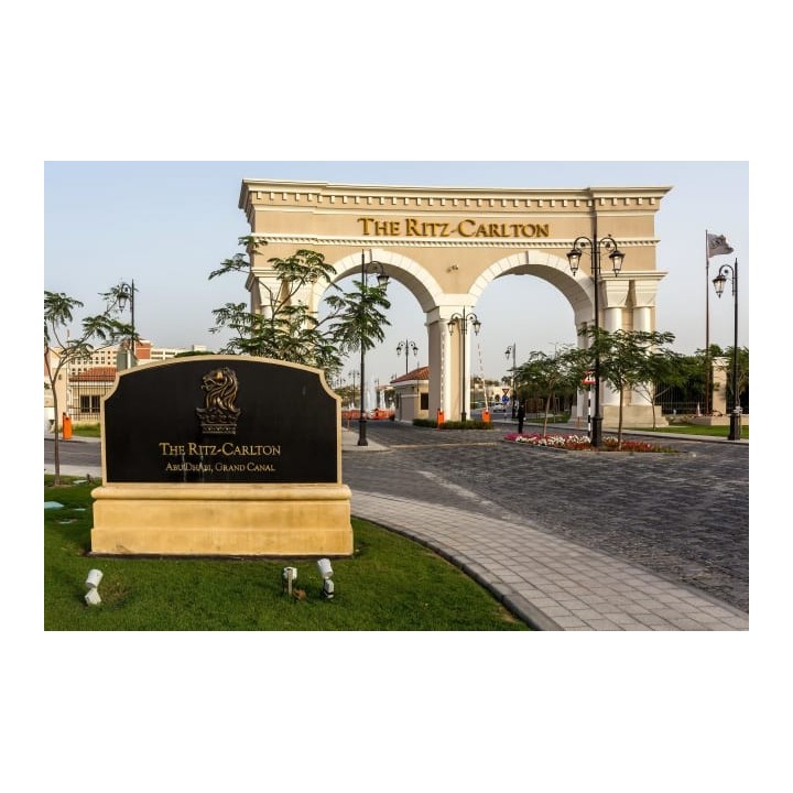 The Ritz-Carlton Abu Dhabi Grand Canal