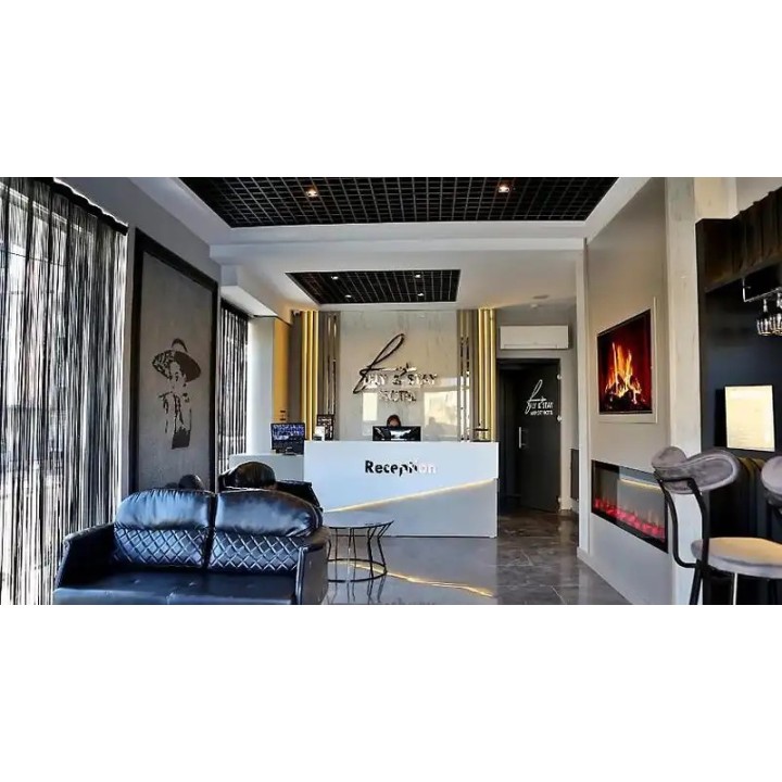 Fly And Stay Airport Hotel