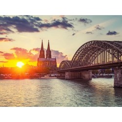 Eigene Anreise Köln: Städtereise mit Aufenthalt im V8 Hotel Köln Motorworld