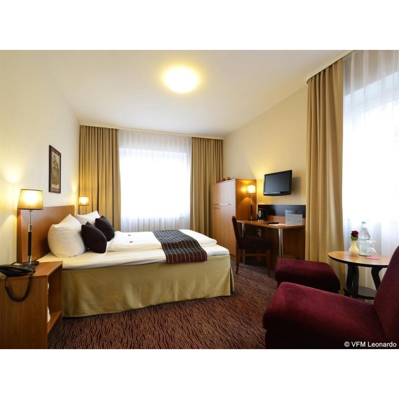 Comfort Hotel tom Kyle