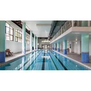 Island Club Hotel & Apartments