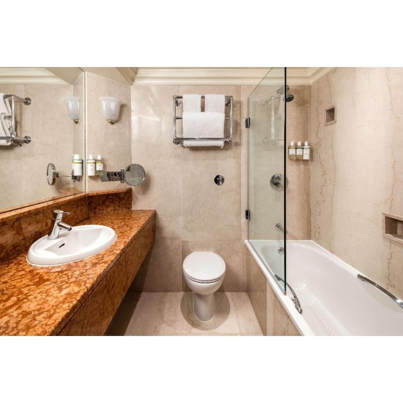 Radisson Blu Edwardian Heathrow Hotel