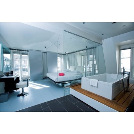 Kube Hotel