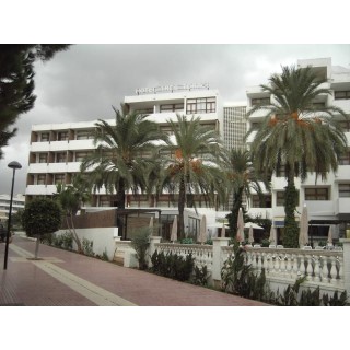 Hotel Tres Torres