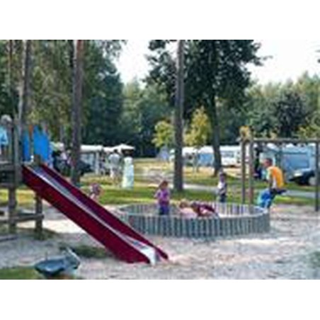 Camping en Speelpark De Heldense Bossen